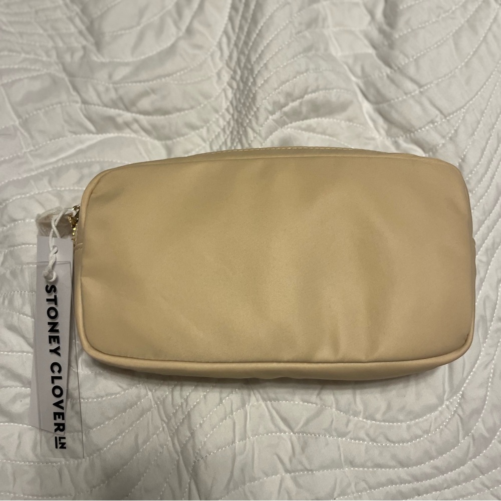 Stoney Clover Small Sand Pouch